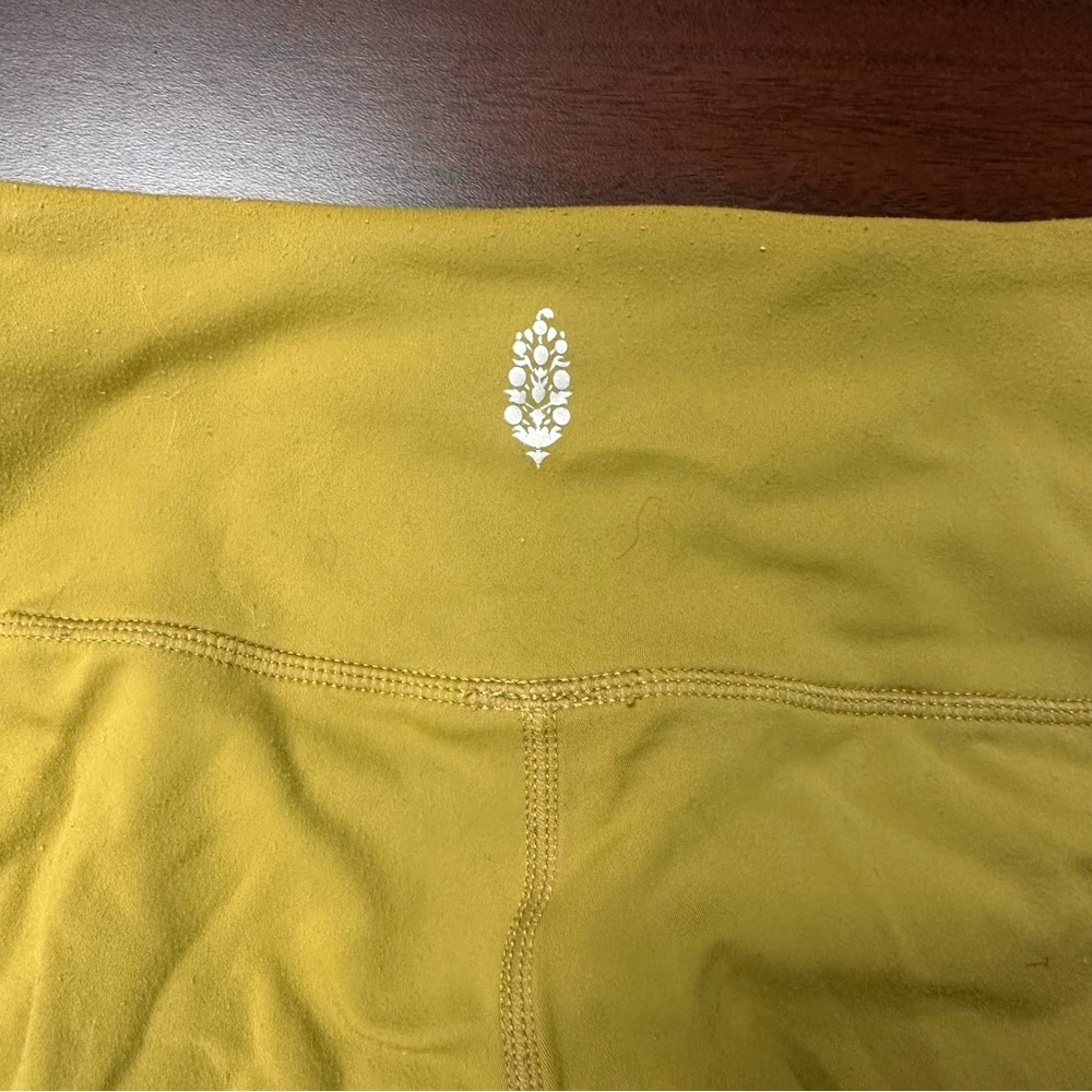 FP Movement Mustard Yellow Ribbed Leggings Yoga Pants Womens Size XS Details
